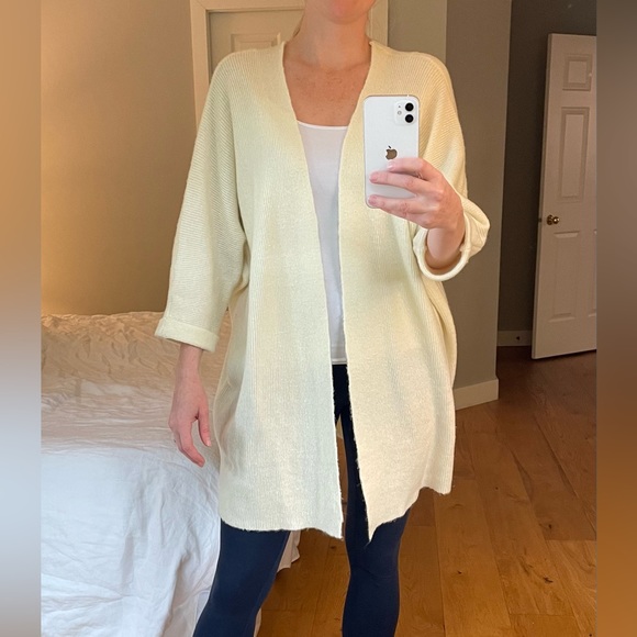 Monk&Lou cream cardigan, size M/L - Picture 2 of 5